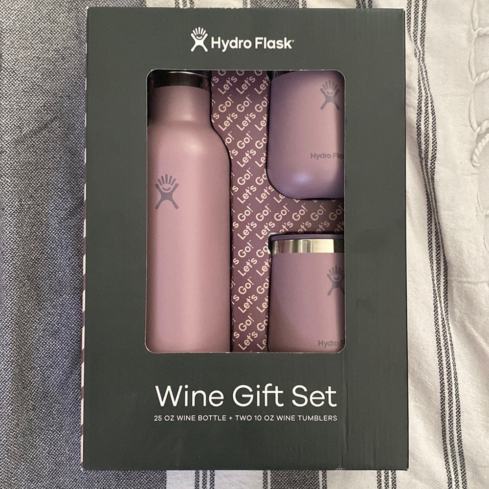 Hydro Flask Wine Gift Set 25 ounce wine bottle + two 10 ounce wine tumblers